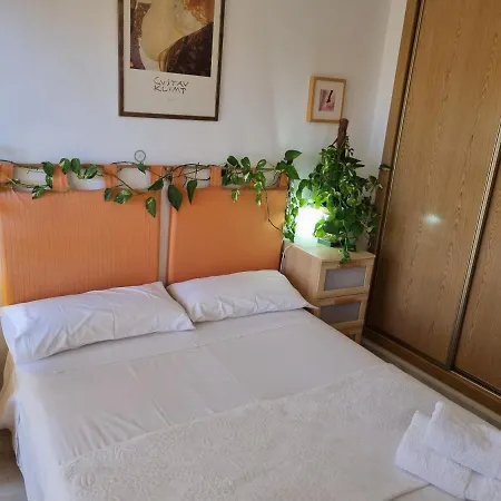 Апартаменты Apartamento A Unos Pasos Del Mar Альгарробо-Коста